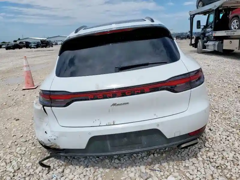 WP1AA2A54MLB15114 2021 PORSCHE MACAN-5
