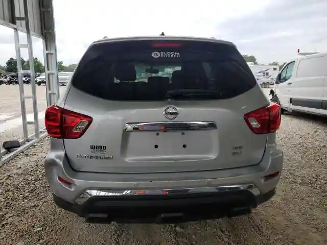 5N1DR2MM8HC615272 2017 NISSAN PATHFINDER-5