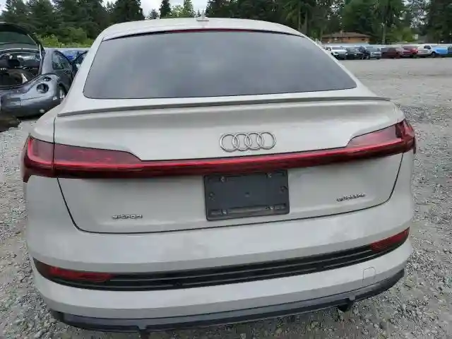 WA12AAGE3MB000740 2021 AUDI E-TRON-5