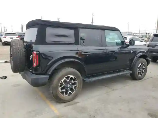 1FMDE5BH2NLB22556 2022 FORD BRONCO-2