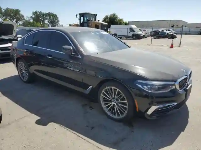 WBAJE7C36HWA03708 2017 BMW 5 SERIES-3