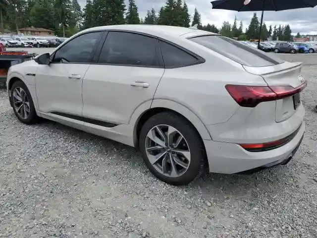 WA12AAGE3MB000740 2021 AUDI E-TRON-1