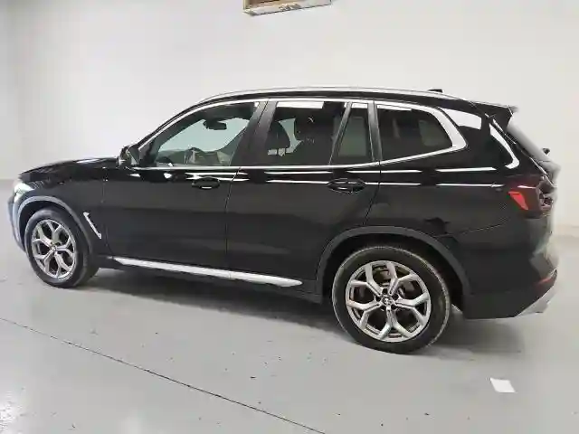 5UX53DP04P9R81397 2023 BMW X3-1