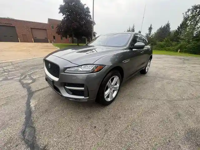 SADCL2FX9JA299217 2018 JAGUAR F-PACE-1