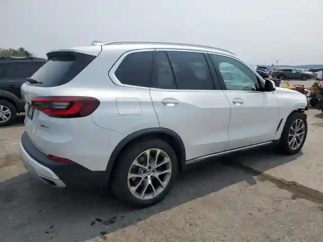 5UXCR6C06N9L01276 2022 BMW X5-2