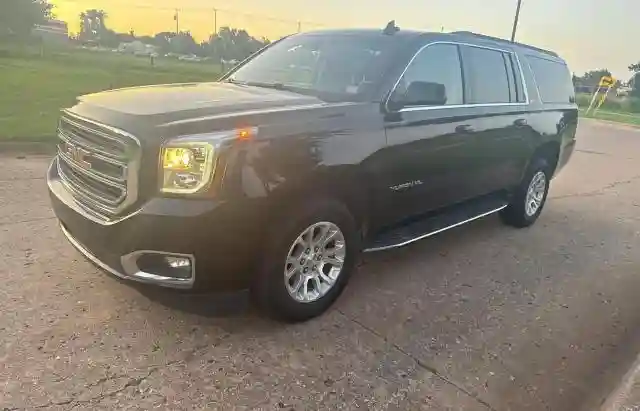 1GKS2GKC5LR263656 2020 GMC YUKON-1