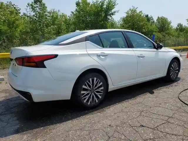1N4BL4DV4SN372742 2025 NISSAN ALTIMA-2