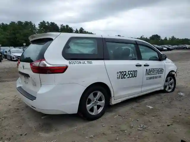 5TDZZ3DC4JS943140 2018 TOYOTA SIENNA-2