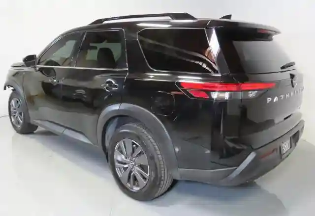 5N1DR3BA3NC237128 2022 NISSAN PATHFINDER-3