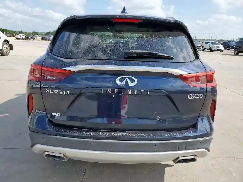 3PCAJ5M30KF111736 2019 INFINITI QX50-5