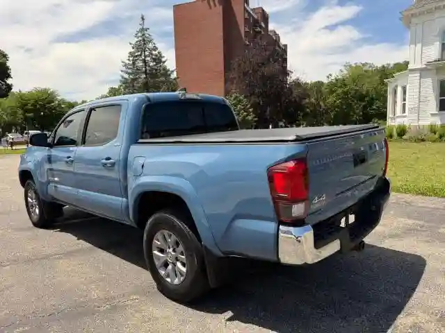 3TMCZ5AN8KM272578 2019 TOYOTA TACOMA-2