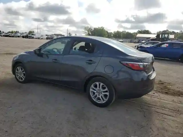 3MYDLBYV4HY167582 2017 TOYOTA YARIS-1