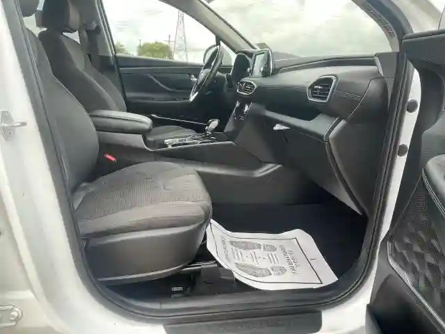 5NMS33AD4KH045481 2019 HYUNDAI SANTA FE-4