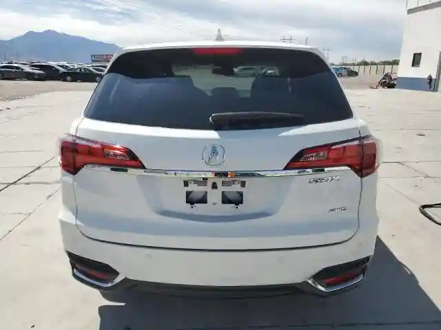 5J8TB4H70JL016006 2018 ACURA RDX-5