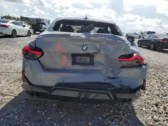3MW23CM06N8C59212 2022 BMW 2 SERIES-5