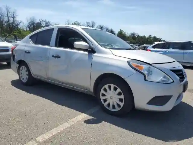 3N1CN7AP1HL848232 2017 NISSAN VERSA-3