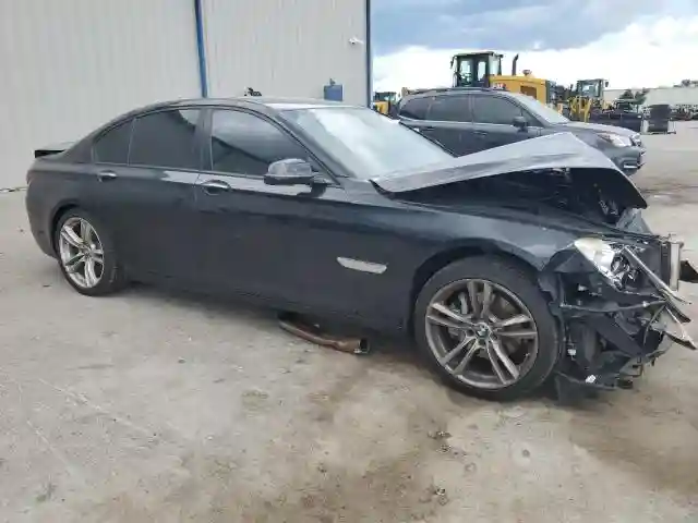 WBAYA6C59FGK16422 2015 BMW 7 SERIES-3