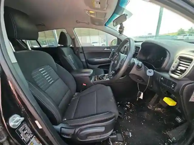 KNDPMCAC5J7435926 2018 KIA SPORTAGE-4