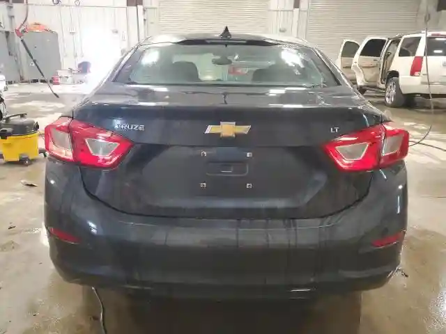 1G1BE5SMXJ7205642 2018 CHEVROLET CRUZE-5