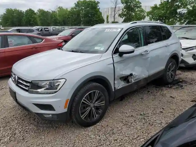 3VV2B7AX4KM058556 2019 VOLKSWAGEN TIGUAN-0
