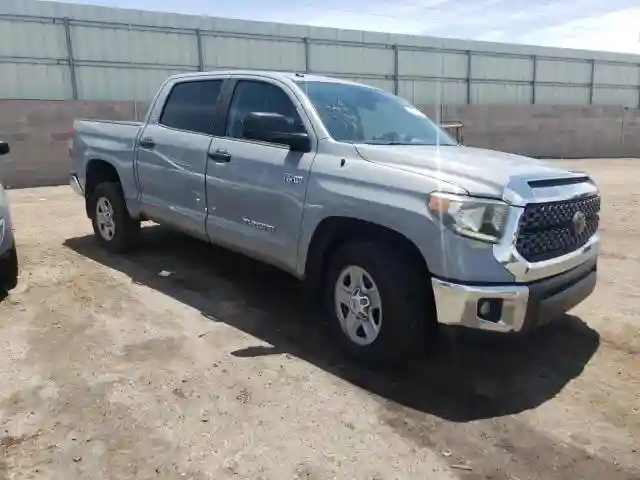 5TFDY5F1XJX748190 2018 TOYOTA TUNDRA-3
