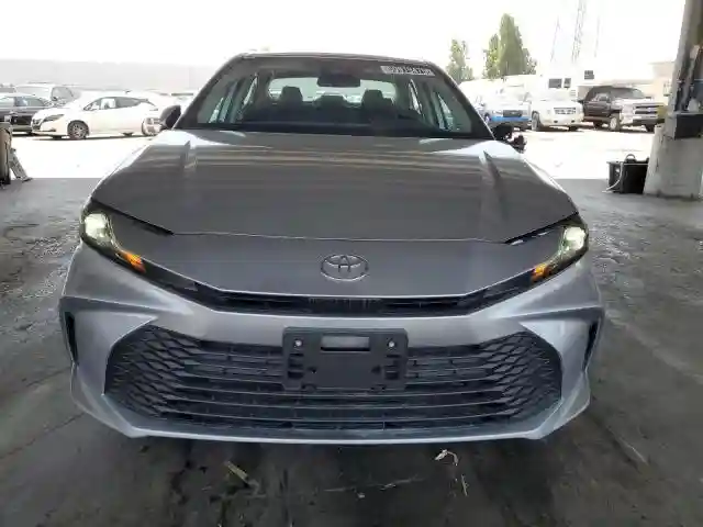 4T1DAACK2SU593577 2025 TOYOTA CAMRY-4