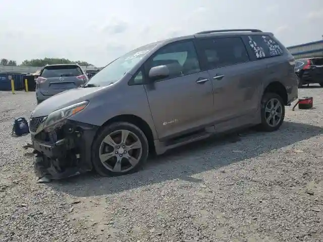5TDXZ3DC3HS873163 2017 TOYOTA SIENNA-0