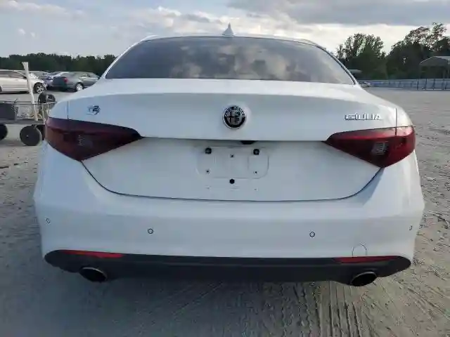 ZARFAECN4J7579892 2018 ALFA ROMEO GIULIA-5
