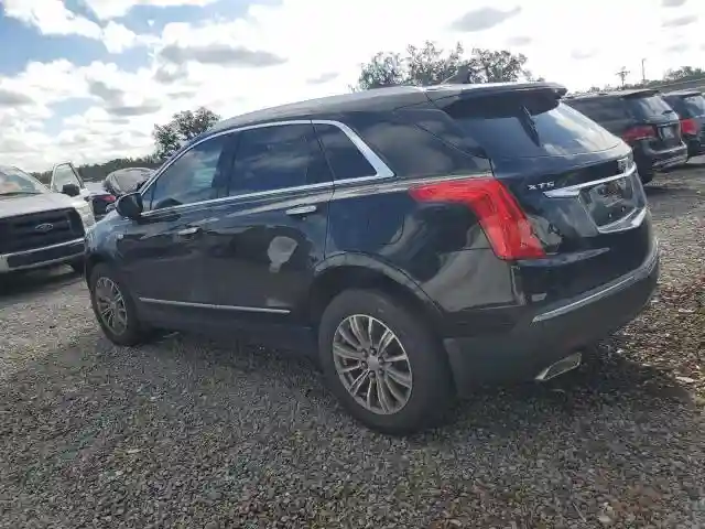1GYKNCRS7HZ130553 2017 CADILLAC XT5-1