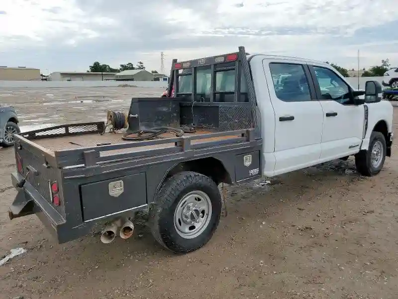 1FT7W2BT8PEC30883 2023 FORD F250-2