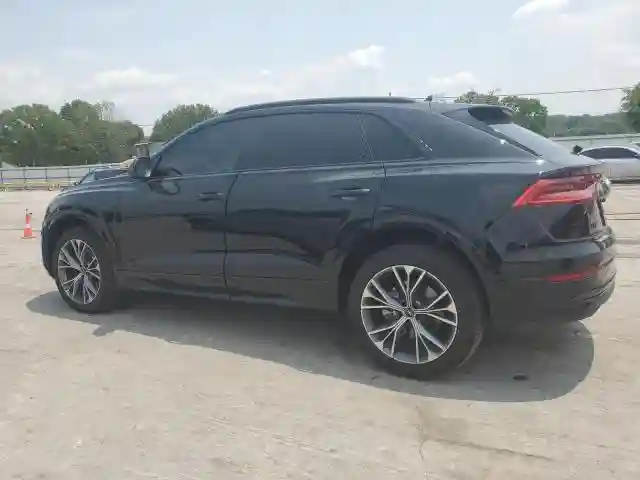 WA1AVBF16ND009281 2022 AUDI Q8-1