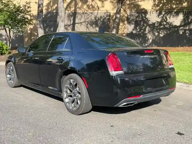 2C3CCABG5JH313938 2018 CHRYSLER 300-2