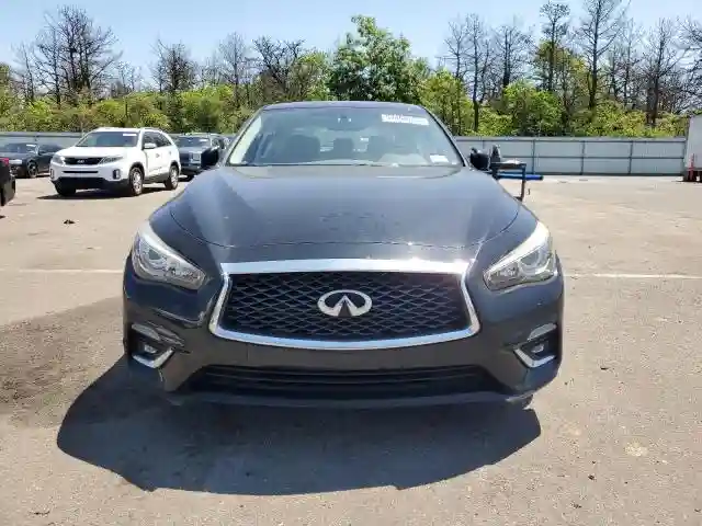 JN1EV7AR7JM435415 2018 INFINITI Q50-4