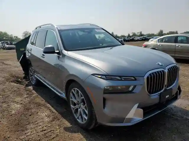 5UX23EM09R9V53793 2024 BMW X7-3