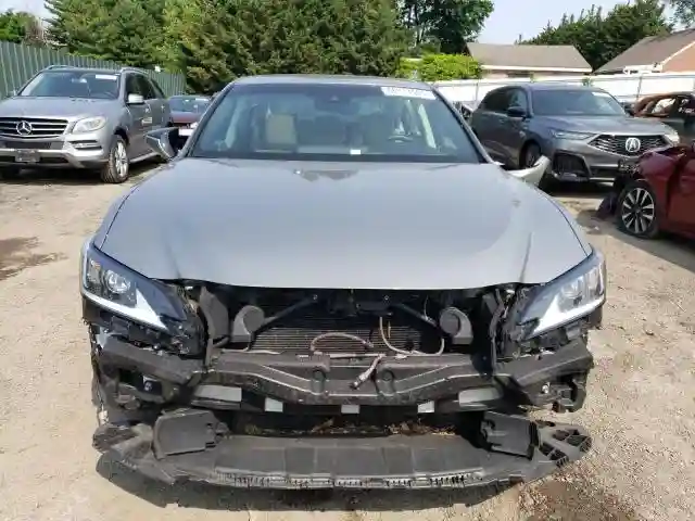 58ABZ1B16KU012812 2019 LEXUS ES350-4