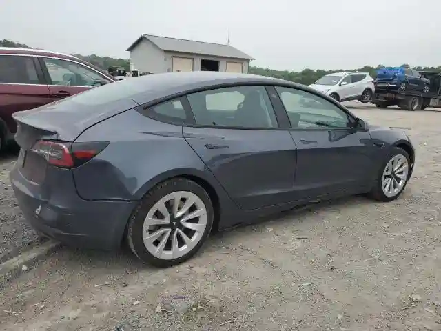 5YJ3E1EA4PF465172 2023 TESLA MODEL 3-2