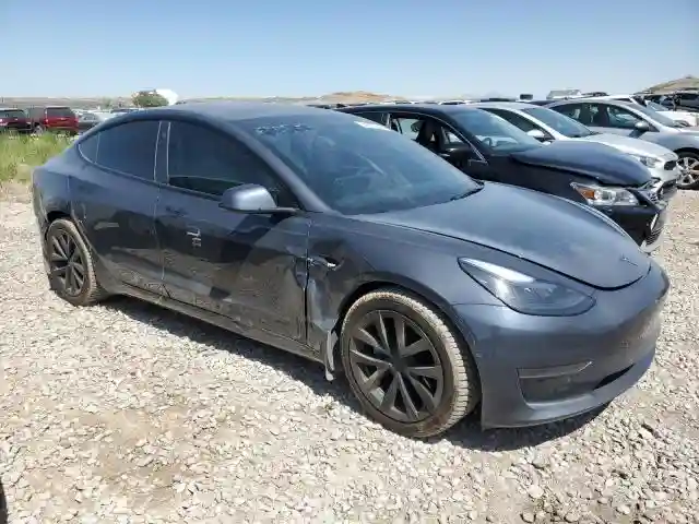 5YJ3E1EA3NF348924 2022 TESLA MODEL 3-3