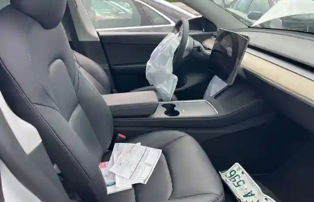 7SAYGDEF1NF436290 2022 TESLA MODEL Y-4