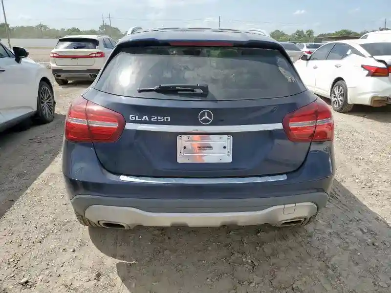 WDCTG4EB8JJ414952 2018 MERCEDES-BENZ GLA-CLASS-5