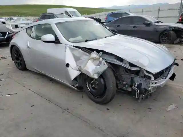 JN1AZ4EH8HM954437 2017 NISSAN 370Z-3