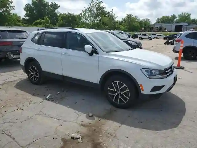 3VV3B7AX1MM071918 2021 VOLKSWAGEN TIGUAN-3