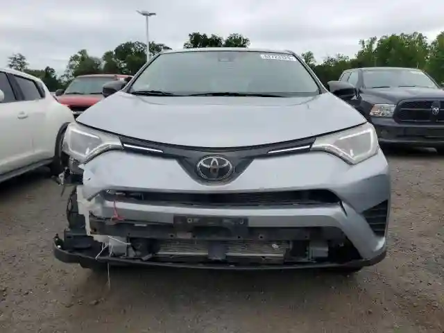 JTMBFREV3JJ206523 2018 TOYOTA RAV4-4