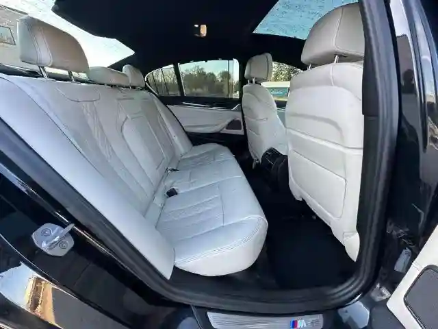 WBAJB9C55JB035226 2018 BMW M5-4