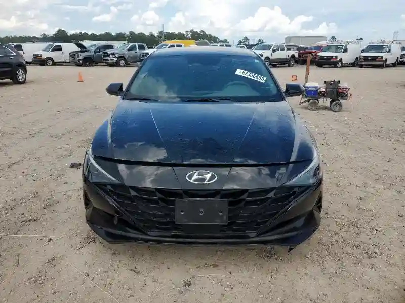 KMHLS4AG3PU596746 2023 HYUNDAI ELANTRA-4