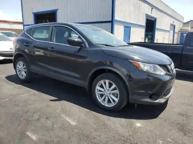 JN1BJ1CP0HW003125 2017 NISSAN ROGUE-3