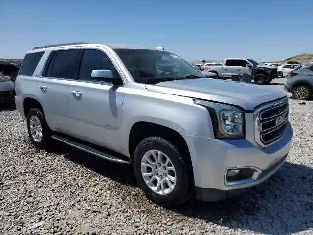 1GKS2AEC3KR156631 2019 GMC YUKON-3