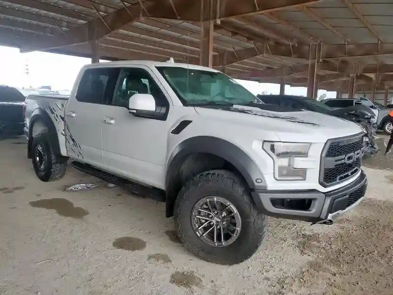 1FTFW1RG2LFC17419 2020 FORD F150-3