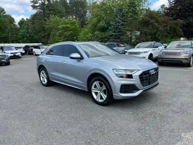 WA1AVAF1XKD017700 2019 AUDI Q8-1
