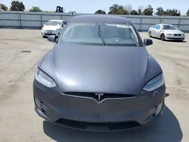 5YJXCDE24JF106610 2018 TESLA MODEL X-4