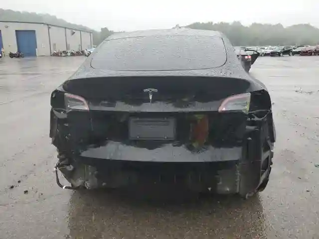 7SAYGDED9RF195941 2024 TESLA MODEL Y-5